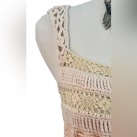 ♥️ Free People Flirty Crochet Top - Picture 5 of 7
